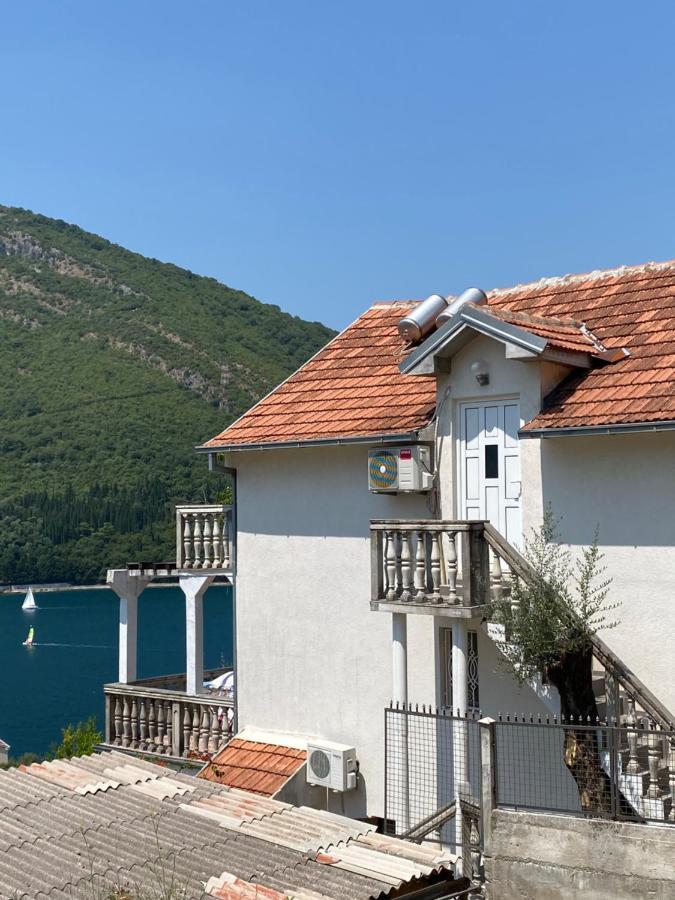 Apartman Irena Tivat Luaran gambar