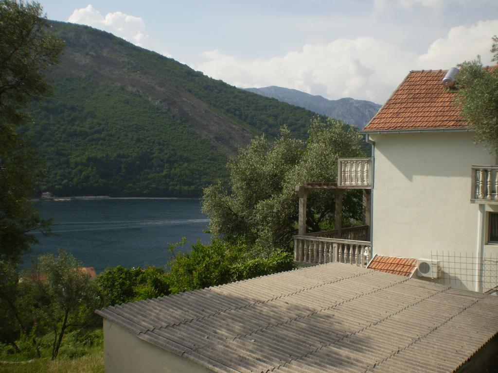 Apartman Irena Tivat Luaran gambar