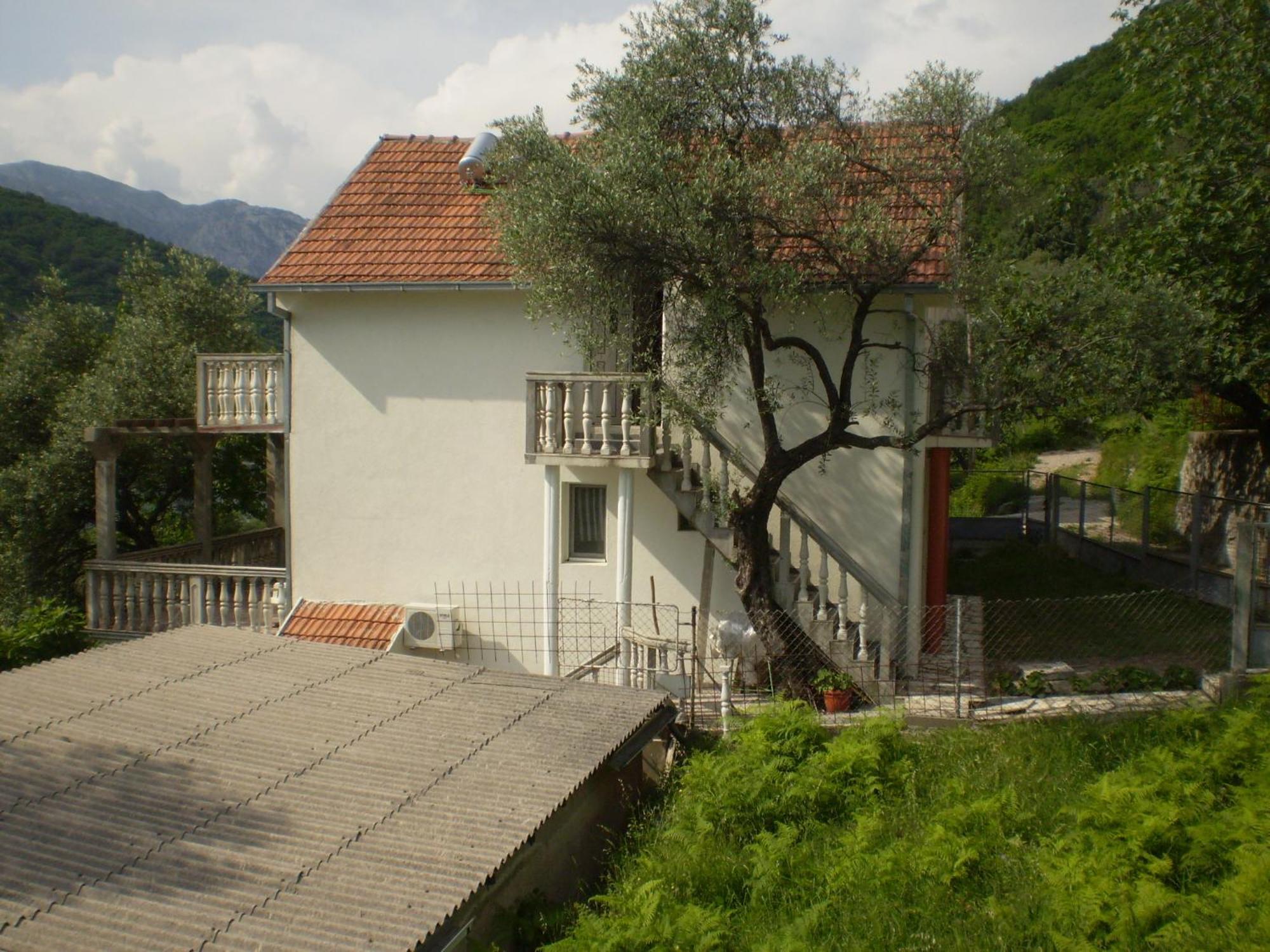 Apartman Irena Tivat Luaran gambar