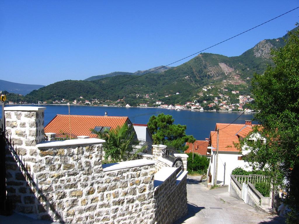 Apartman Irena Tivat Luaran gambar