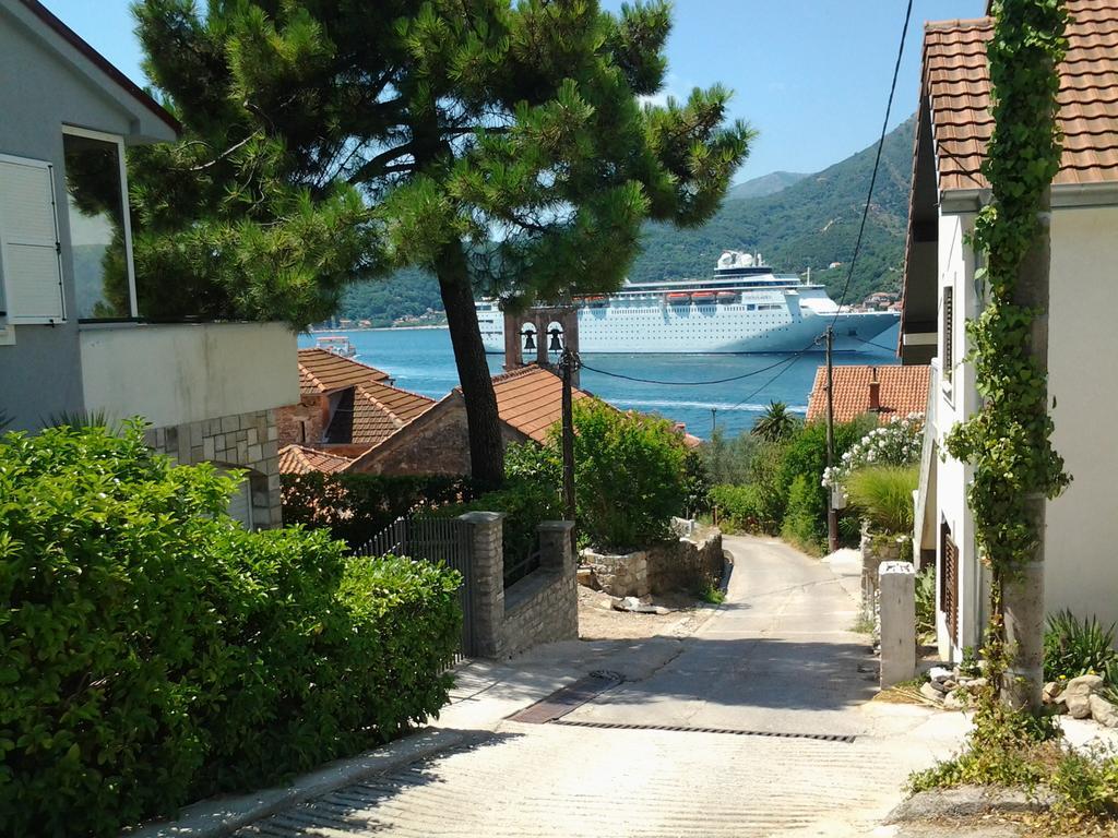 Apartman Irena Tivat Luaran gambar