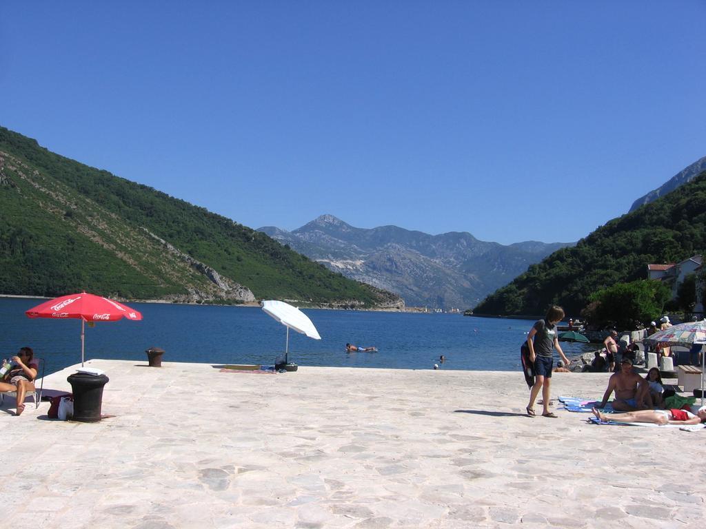 Apartman Irena Tivat Luaran gambar
