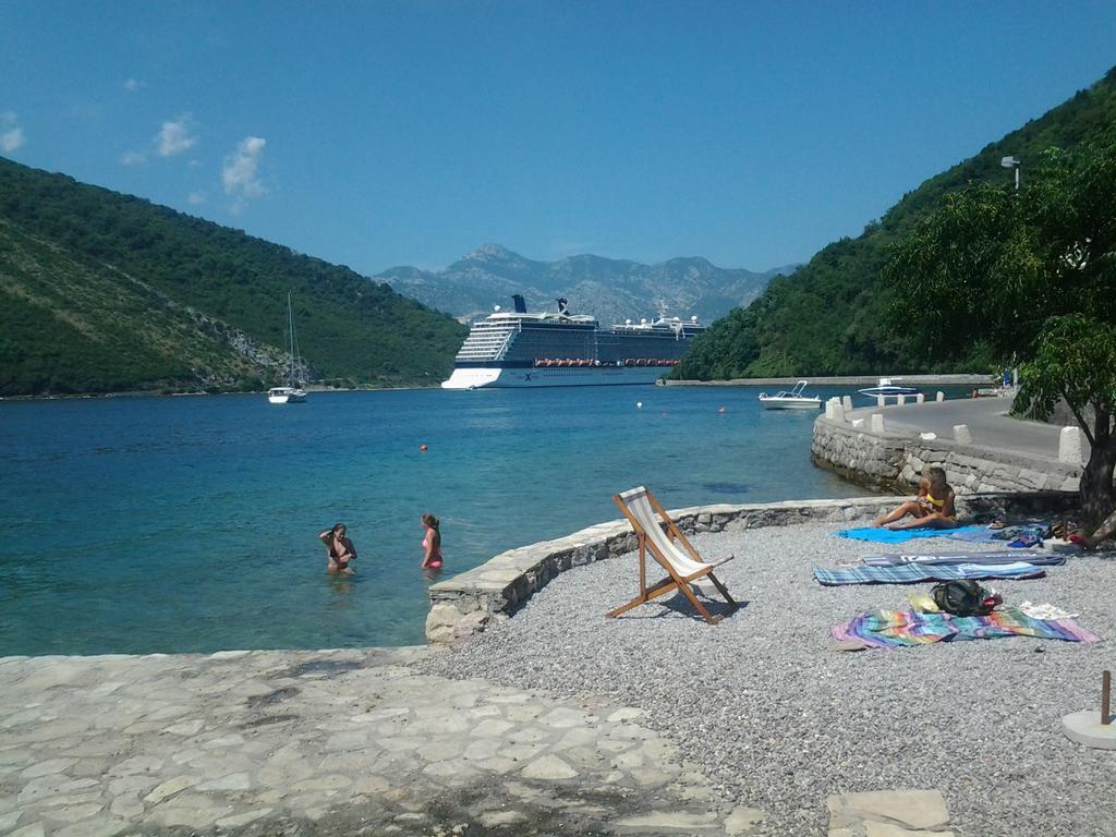 Apartman Irena Tivat Luaran gambar