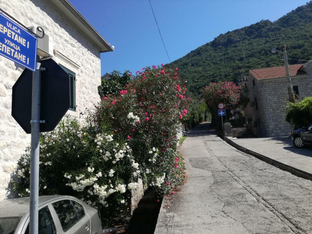 Apartman Irena Tivat Luaran gambar